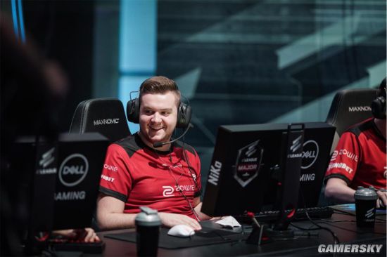 眼鼻口三角 眼鼻口三角